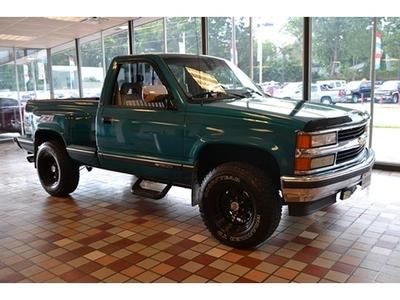 Classic regular cab stepside green 4x4 4wd clean low price silverado show truck