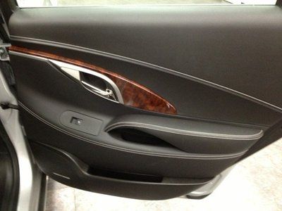 CXS 3.6L GPS NAV Remote Start Heated & Cooled Leather Seats Sunroof Moonroof, image 23