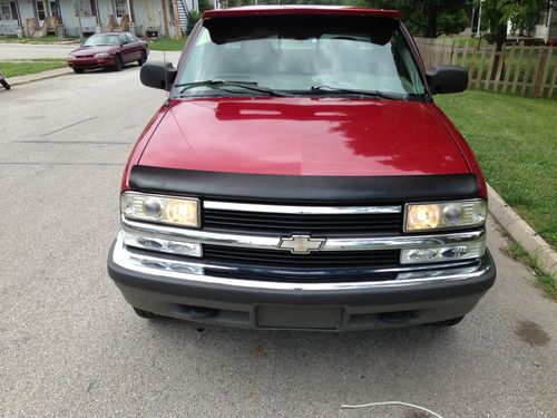 1998 chevy s-10 4x4 automatic six cylinder 4.3 low miles 91k clean