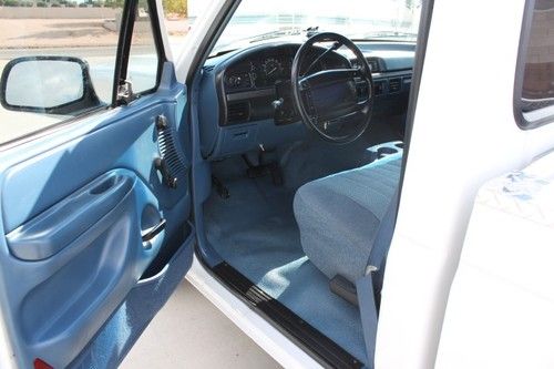 1995 FORD F150 XL SHORT BED 4X2 TRUCK, image 6
