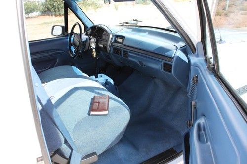 1995 FORD F150 XL SHORT BED 4X2 TRUCK, image 8