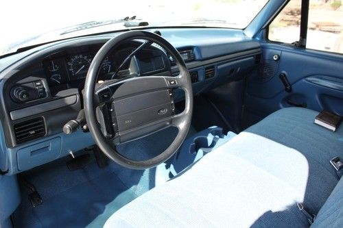1995 FORD F150 XL SHORT BED 4X2 TRUCK, image 9