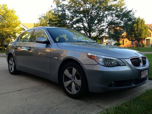 2007 bmw 525xi base sedan 4-door 3.0l