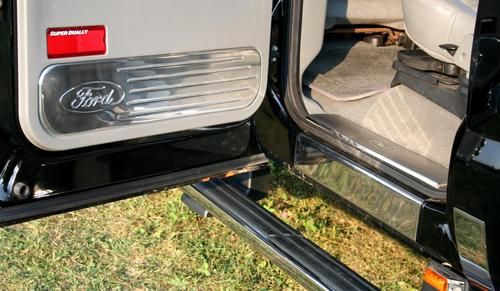 2006 Ford F-350 Lariat Crew Cab Long Box Dually 4x4 Super Duty 6.0 Liter Diesel, image 10