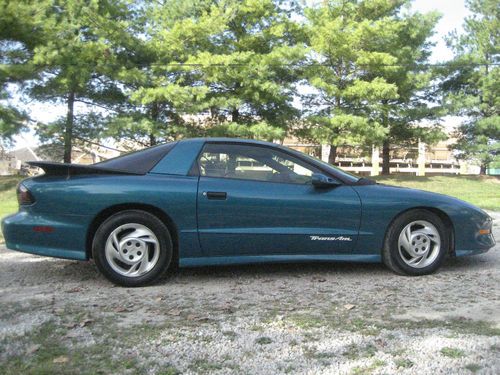 1994 pontiac firebird trans am coupe 2-door 5.7l