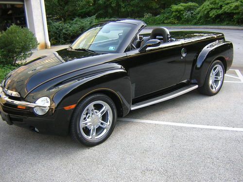 2005 chevy ssr retractable hardtop convertible black heated seats