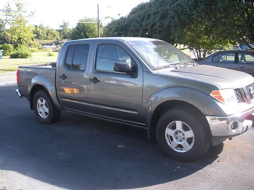 2005 nissan frontier se crew cab pickup 4-door 4.0l **bad motor** as is!