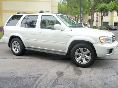 04 nissan pathfinder le platinum edtion  v6 2wd leather sunroof pearl white bose