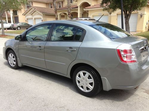 2010 nissan sentra base sedan 4-door 2.0l
