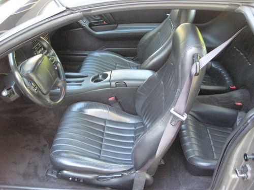 2001 Chevrolet Camaro SS Coupe - LS-2, image 12