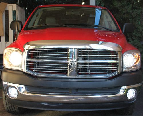 Almost new 2008 dodge ram 1500 with 26097 miles (42000 km.) only!