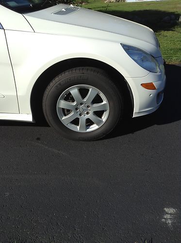 2007 R350 Mercedes, Best Color Combo-White/Tan, image 4