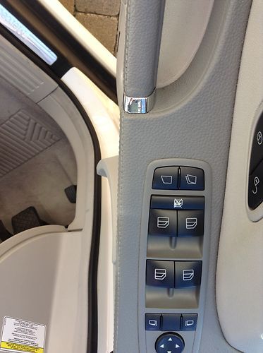 2007 R350 Mercedes, Best Color Combo-White/Tan, image 11