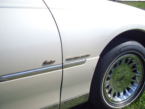 2002 Lincoln Town Car Cartier L Sedan 4-Door 4.6L, image 3