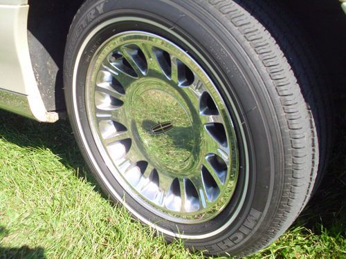 2002 Lincoln Town Car Cartier L Sedan 4-Door 4.6L, image 4