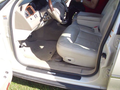 2002 Lincoln Town Car Cartier L Sedan 4-Door 4.6L, image 21