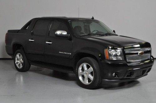 2007 chevrolet avalanche lt black, no problems, clean carfax