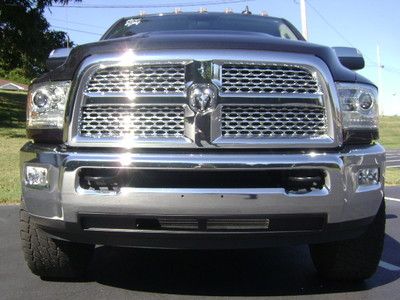 2013 DODGE RAM CREW CAB 2500 LARAMIE SRW 6 SPD MANUAL LEATHER SPRAYIN LINER NAV, image 2