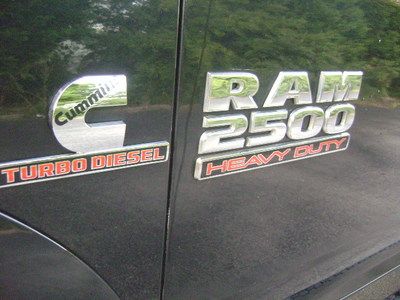 2013 DODGE RAM CREW CAB 2500 LARAMIE SRW 6 SPD MANUAL LEATHER SPRAYIN LINER NAV, image 11