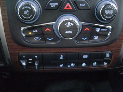 2013 DODGE RAM CREW CAB 2500 LARAMIE SRW 6 SPD MANUAL LEATHER SPRAYIN LINER NAV, image 31