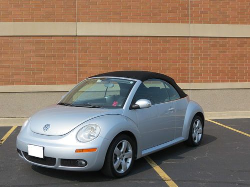 2006 volkswagen beetle 2.5 convertible 2-door 2.5l