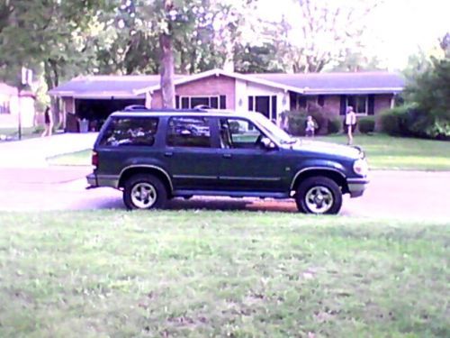 1996 ford explorer xlt sport utility 4-door 5.0l