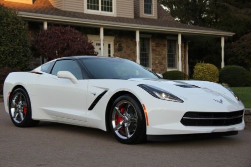 2014 chevrolet corvette stingray 3lt arctic white 7-speed 299 miles no reserve !