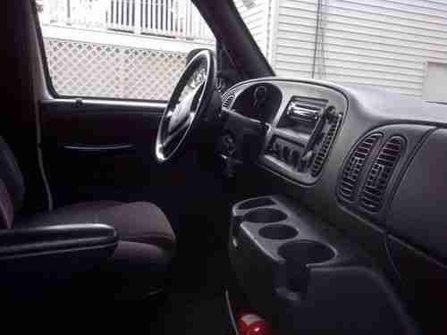2002 Dodge Ram Van 3500 15 Passenger Van, image 6