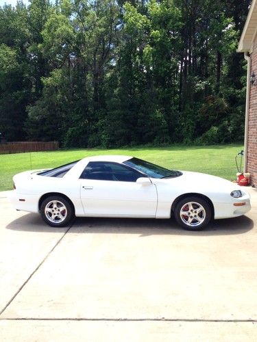 2001 chevrolet camaro z28 coupe 2-door 5.7l