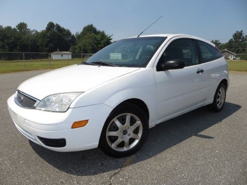 Ford focus se zx3 great condition must see! look!