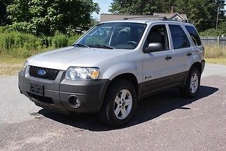 2005 silver escape hybrid!