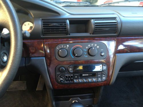 2001 Dodge Stratus SE Sedan 4-Door 2.4L, image 7