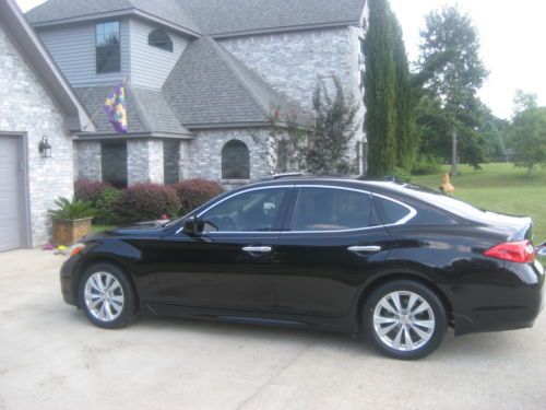 2011 infiniti m37 malbec black with gray trim/infiniti logo and java leather