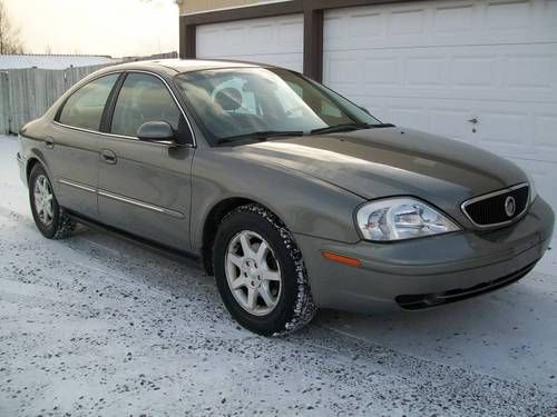 Very clean well cared for mercury sable ( ford taurus) 3.0, super nice car