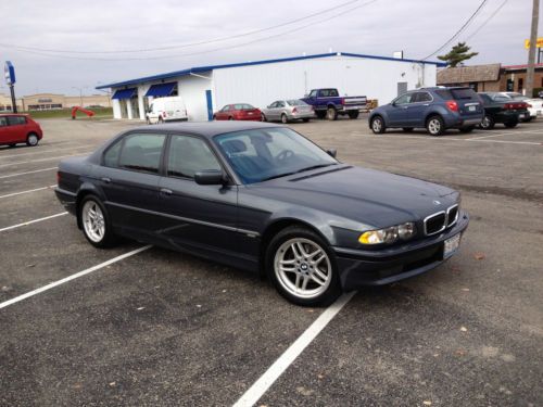 2001 bmw 740il base sedan 4-door 4.4l