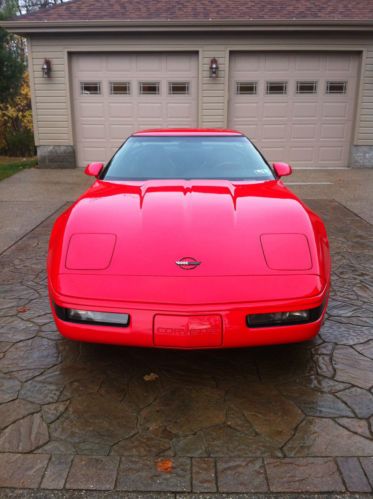1994 Chevrolet Corvette Base Hatchback 2-Door 5.7L, image 2