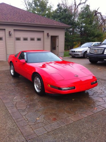 1994 Chevrolet Corvette Base Hatchback 2-Door 5.7L, image 3