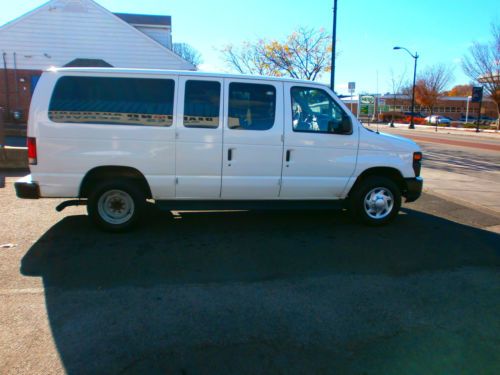 2010 ford e-350 super duty xl standard passenger van 3-door 5.4l