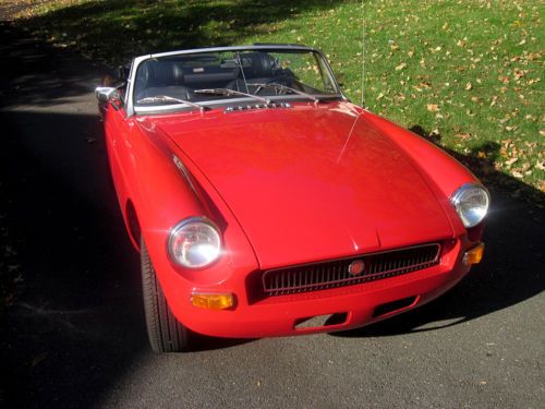 Professionally Restored and Customized 1977 Red MGB Convertible, image 2