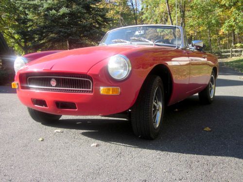 Professionally Restored and Customized 1977 Red MGB Convertible, image 7