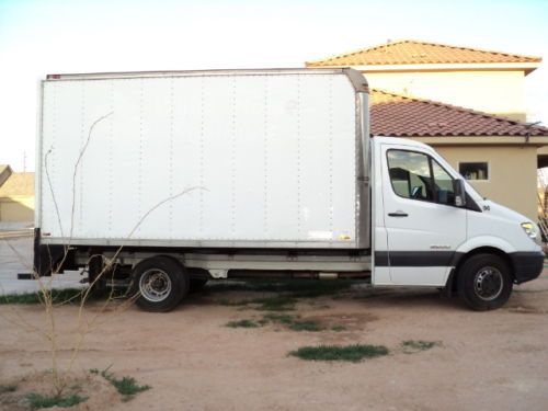 2007 dodge sprinter 3500, 14&#034; dry van.  118k miles