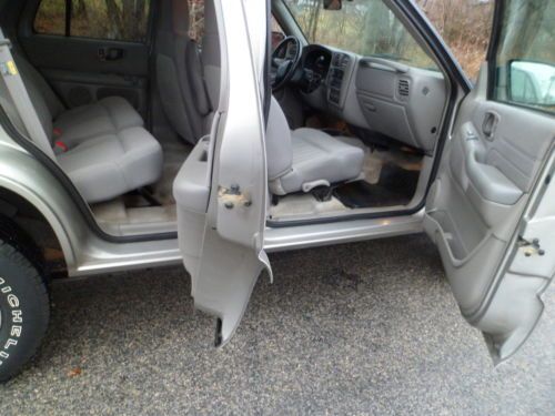 2004 Chevrolet BlazerL 4X4 4DOOR114,326MILES 4.3LITER6CYLINDER W/AIRCONDITIONING, image 39