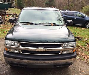 2004 chevrolet tahoe lt sport utility 4-door 5.3l 4x4 low reserve!
