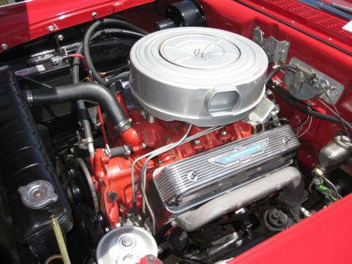 1957 Ford Fairlane 500 Sunliner, image 4