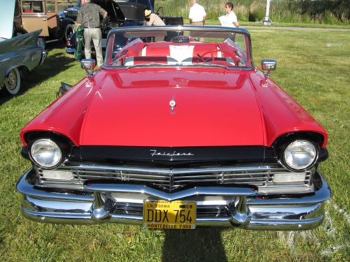 1957 Ford Fairlane 500 Sunliner, image 6