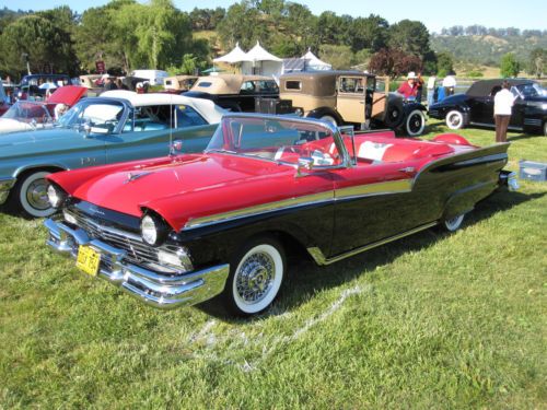 1957 Ford Fairlane 500 Sunliner, image 7