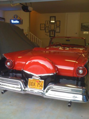 1957 Ford Fairlane 500 Sunliner, image 12
