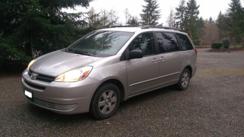 2004 toyota sienna le, 8 passenger