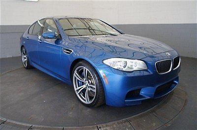 2013 bmw m5 sedan-bmw executive demo-only 3000 miles-executive package-