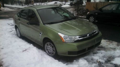 2008 ford focus se sedan 4-door 2.0l